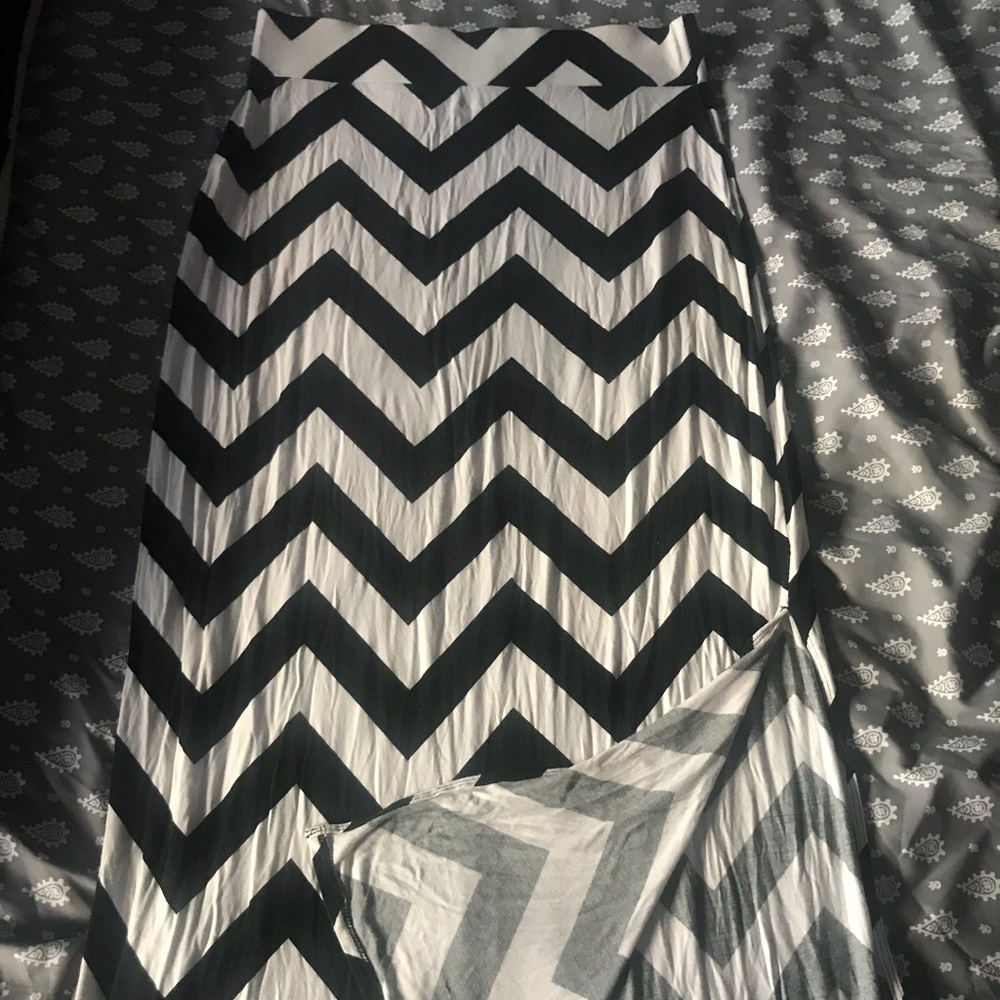 Chevron Maxi Skirt with side slits